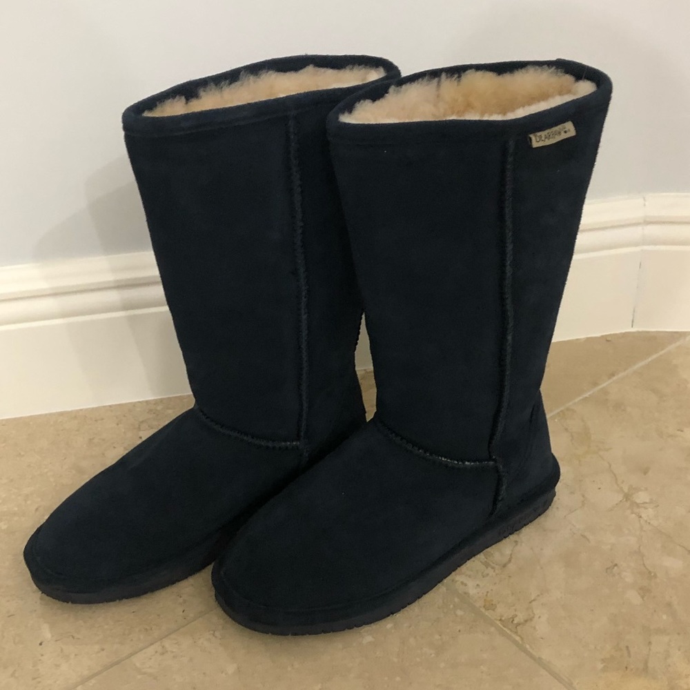 Bearpaw navy suede boots